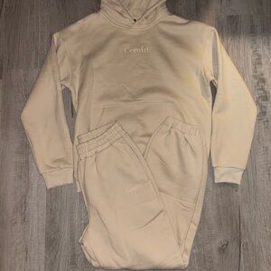 Comfrt Cream Hoodie and Sweatpants Set